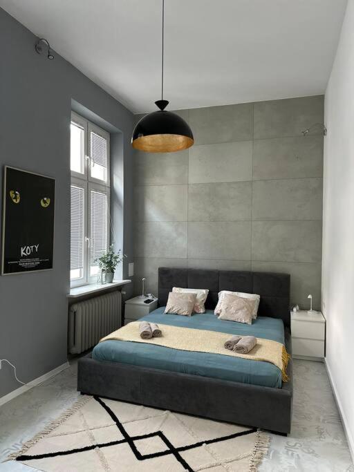 P-122 Piotrkowska Apartment. Лодзь Экстерьер фото