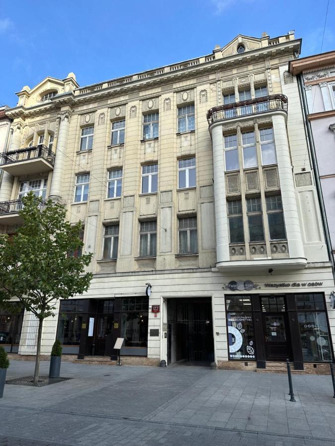 P-122 Piotrkowska Apartment. Лодзь Экстерьер фото